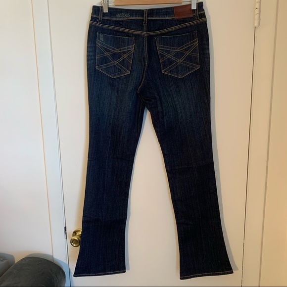 EUC DKNY Eastside Bootcut Jeans - Picture 2 of 5